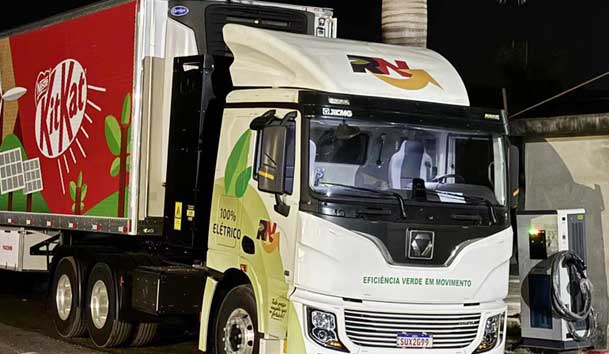 【重卡电动先锋】世博体育300-400kW重卡充电桩：亮点与应用典范(图3)